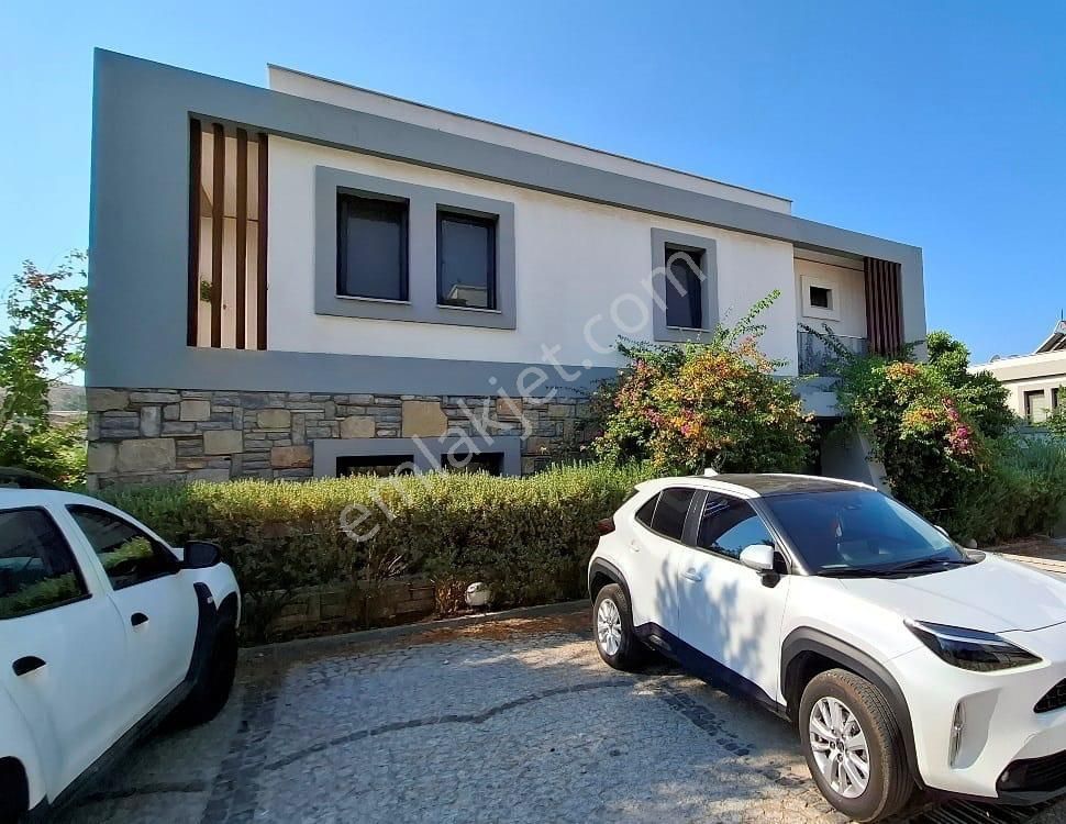 Bodrum Acıbadem Hastanesi Yakını Satılık 3+1 Üst Kat Daire - Görsel 15