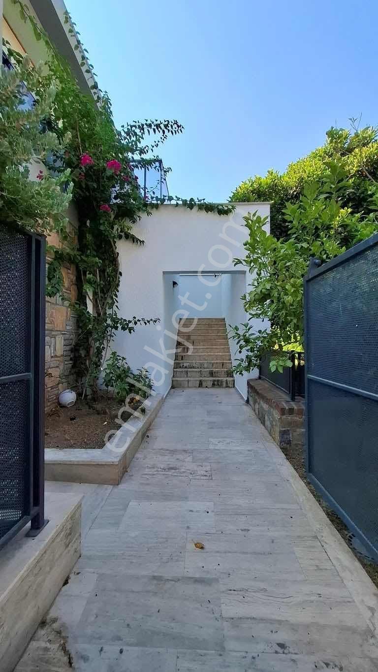 Bodrum Acıbadem Hastanesi Yakını Satılık 3+1 Üst Kat Daire - Görsel 16