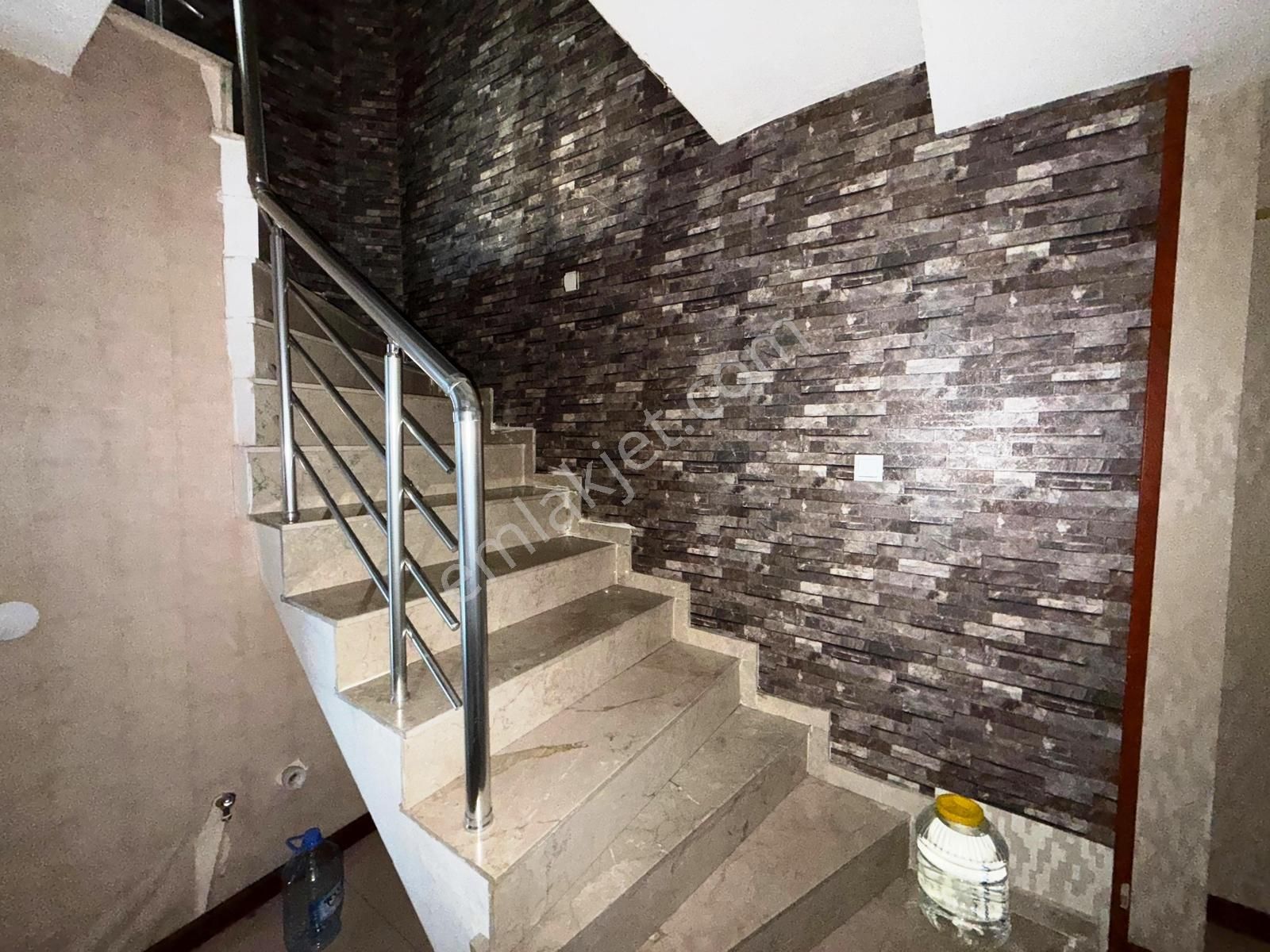 Merkezi Konumda Asansörlü 4+1 Yapılı Teraslı Dubleks Daire - Görsel 19