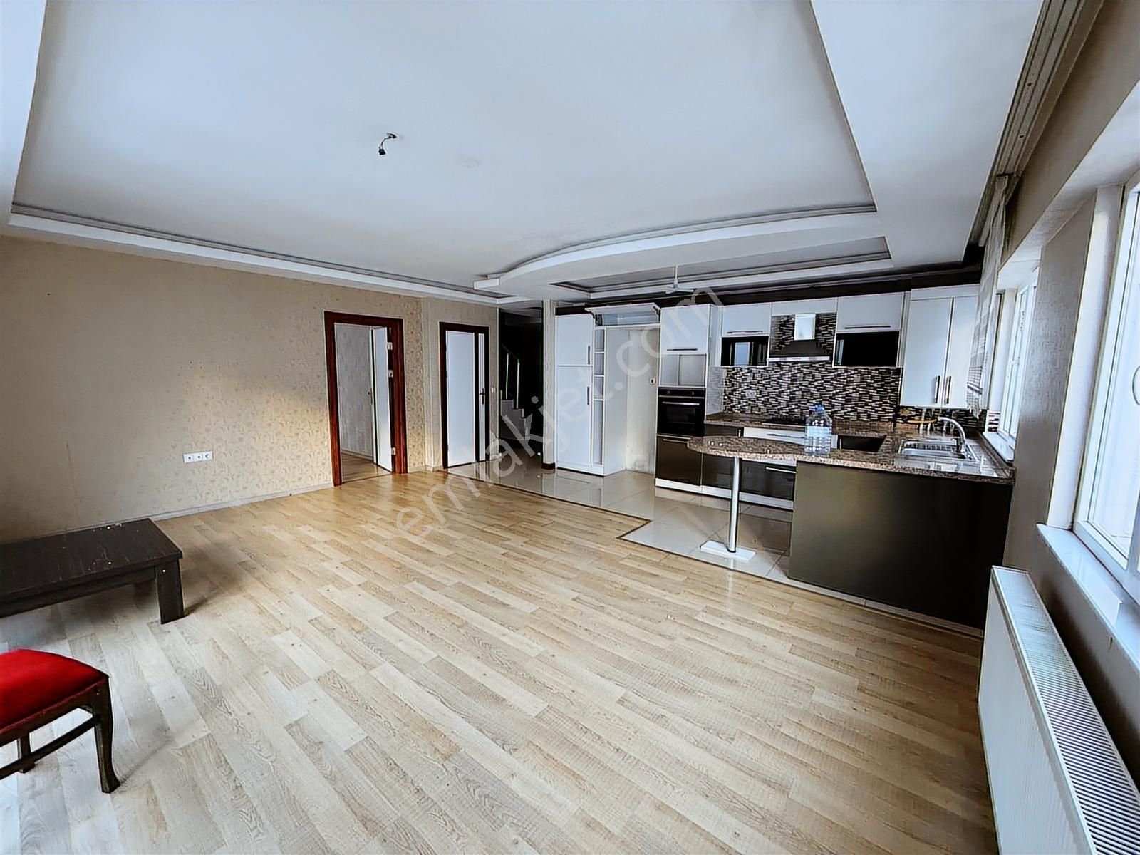 Merkezi Konumda Asansörlü 4+1 Yapılı Teraslı Dubleks Daire - Görsel 12