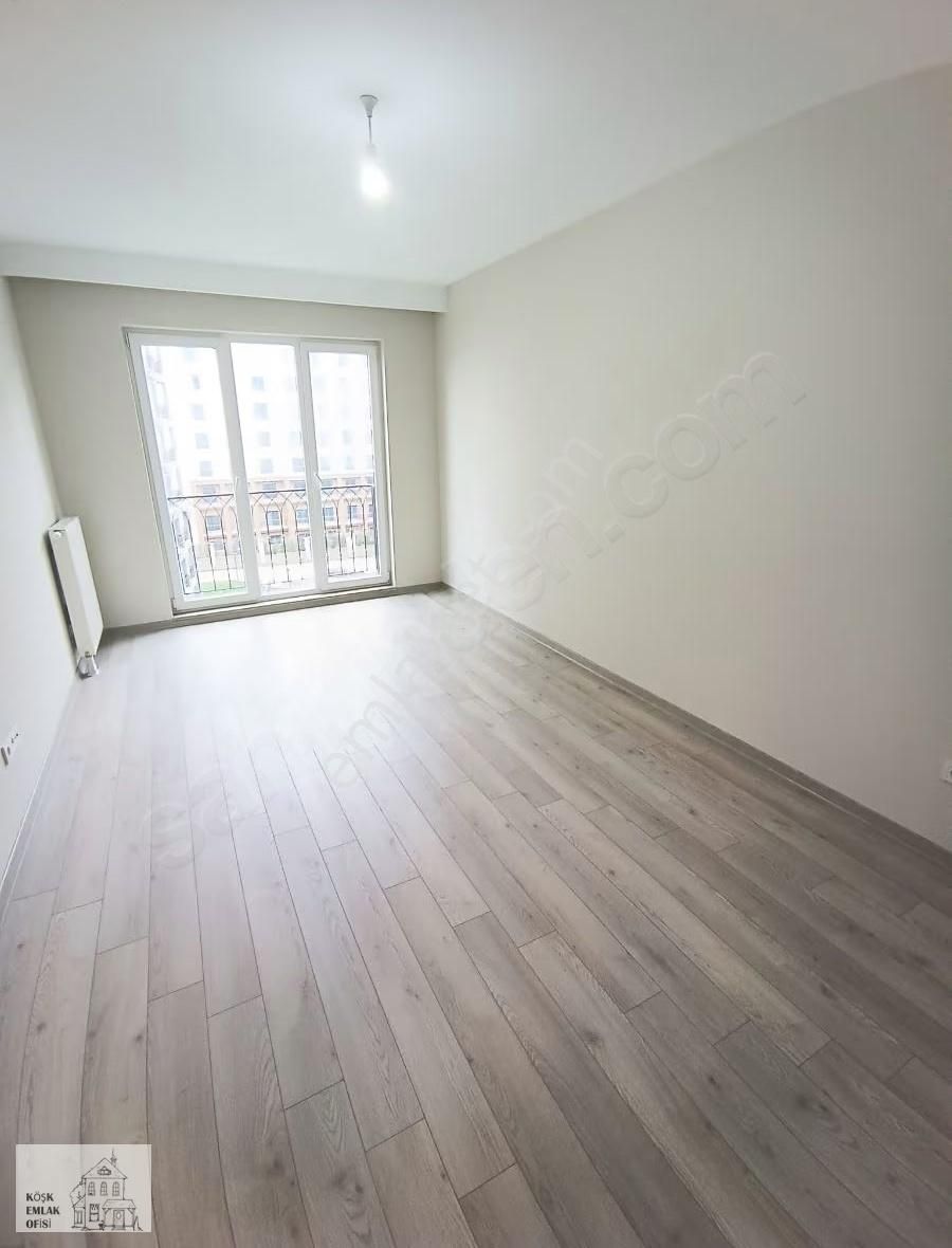 Mavera Başakşehir 4+1 Üç Cepheli 179 M2 Ara Kat Satılık Daire - Görsel 21