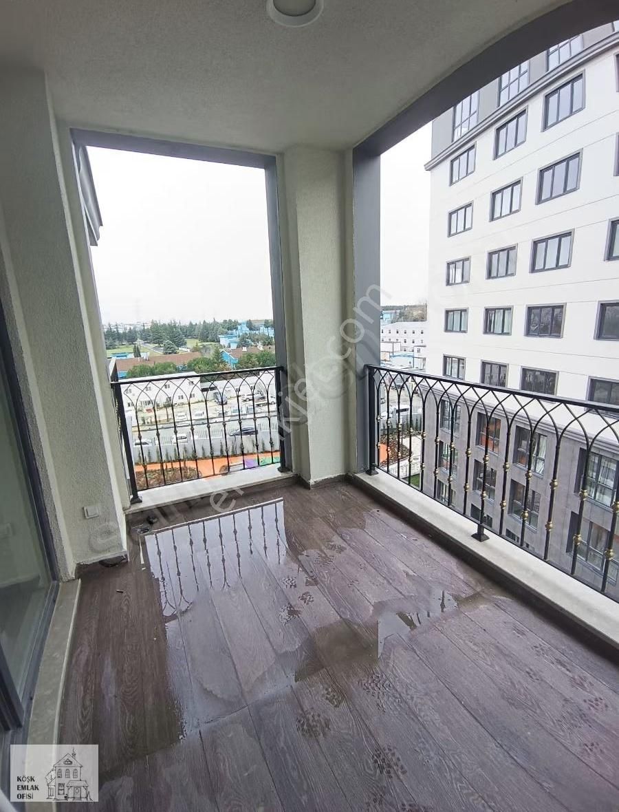 Mavera Başakşehir 4+1 Üç Cepheli 179 M2 Ara Kat Satılık Daire - Görsel 12