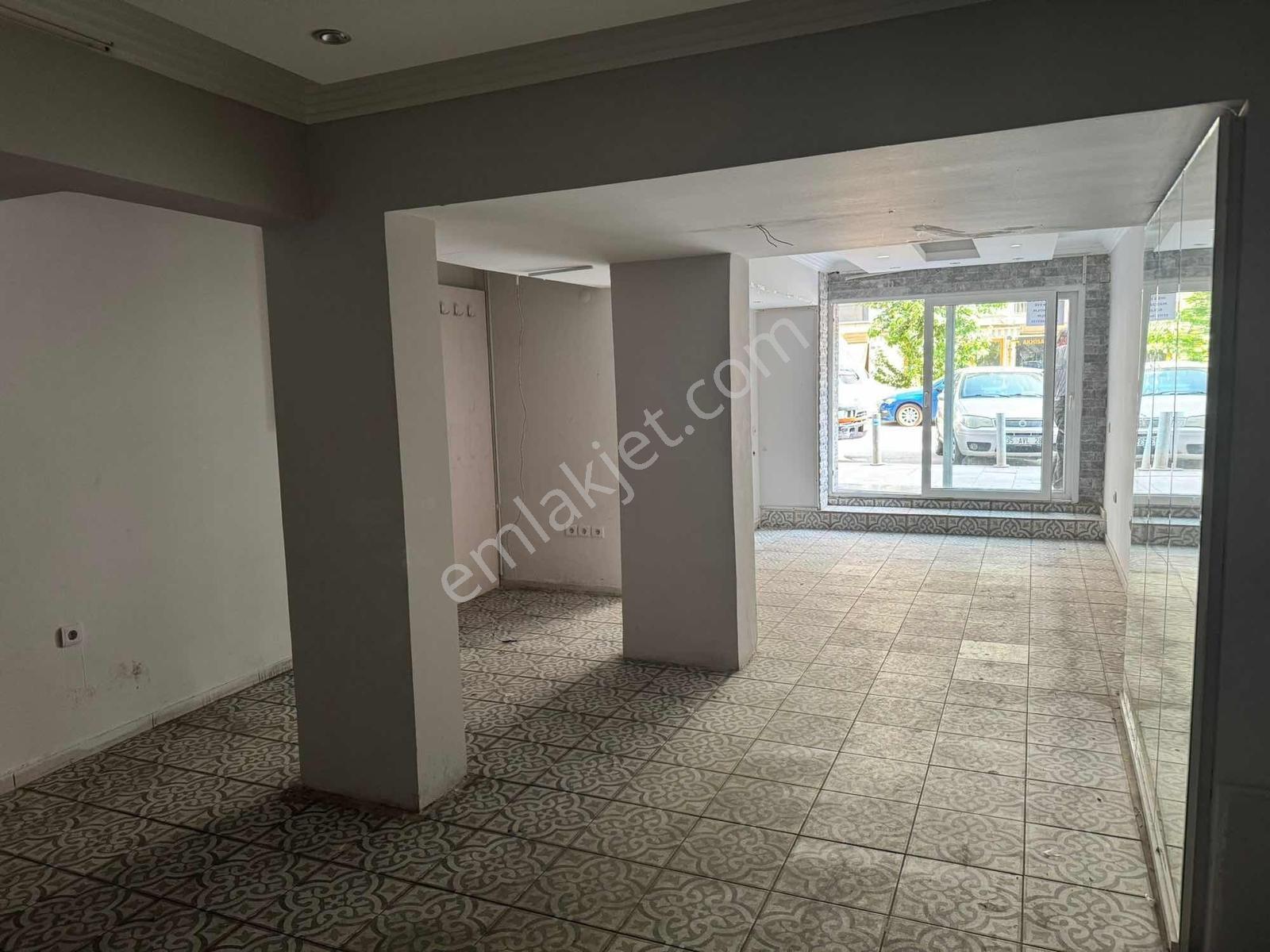 Mithatpaşa Cadde Üzeri 55 M2 Merkezi Konumda Satılık Dükkan - Görsel 15