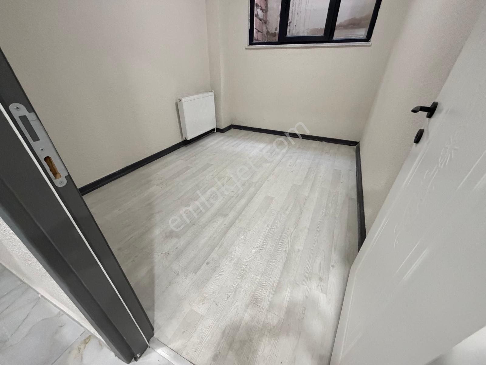 50. Yıl Mah Ctesi Pazarına Yakın 3+1 120 M2 Yabancıya Uygun Kiralık Bahçe Katı Daire - Görsel 14