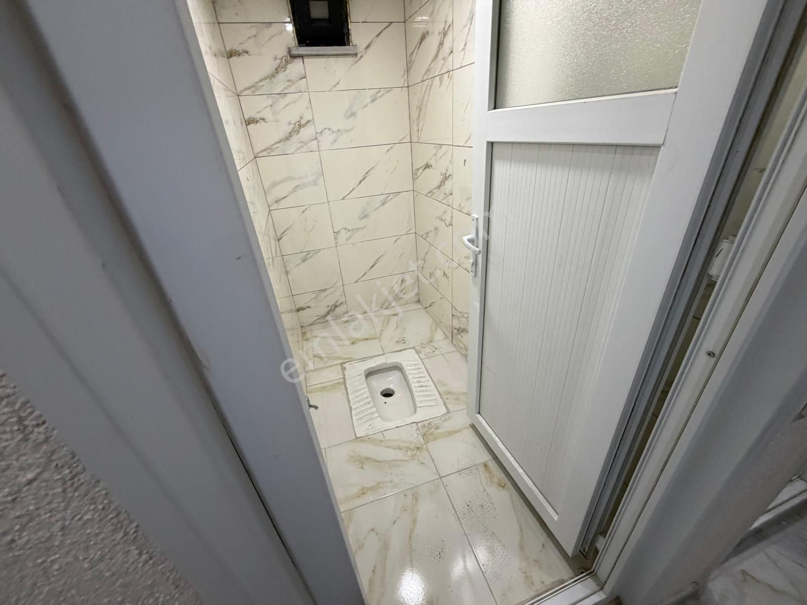 50. Yıl Mah Ctesi Pazarına Yakın 3+1 120 M2 Yabancıya Uygun Kiralık Bahçe Katı Daire - Görsel 9