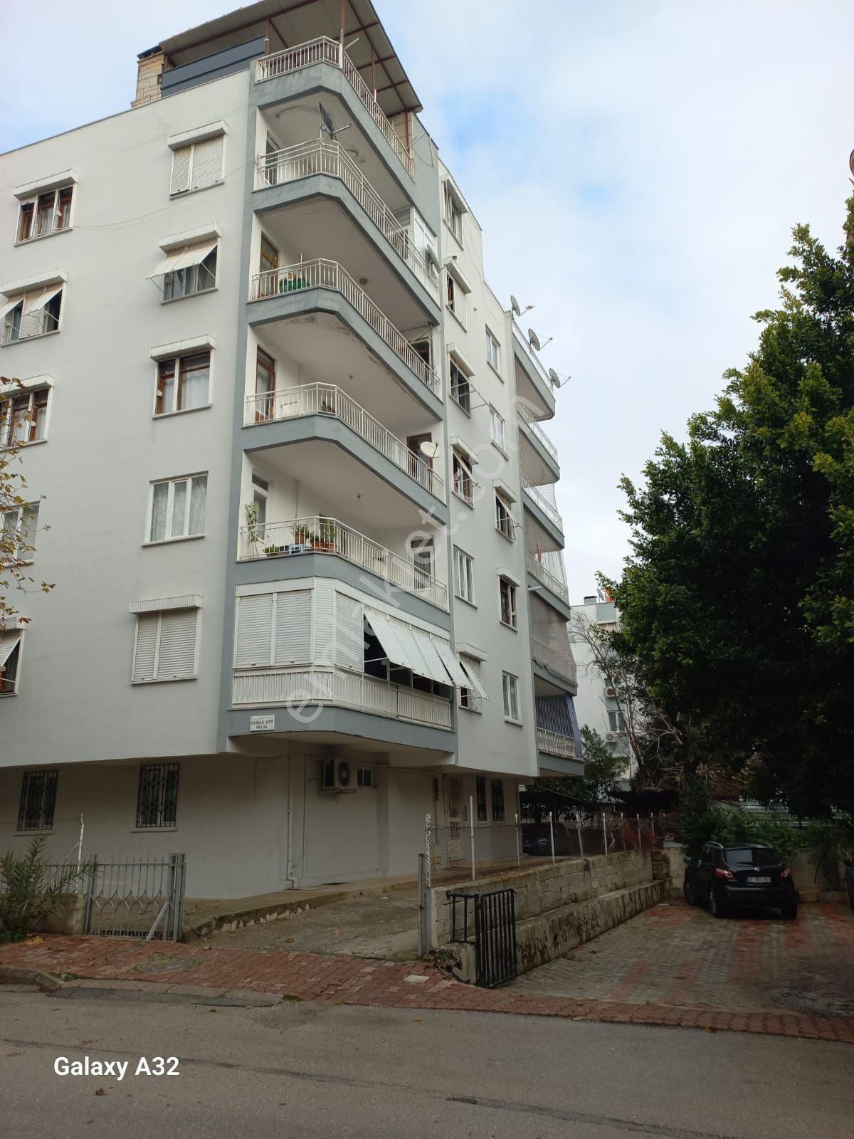 Muratpaşa Güvenlik Mahallesi'nde Satılık Geniş 3+1 Daire