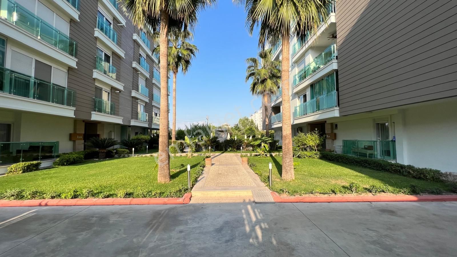 Çağlayan'da Mükemmel Elit Sitede 5+2 Lüx Daire