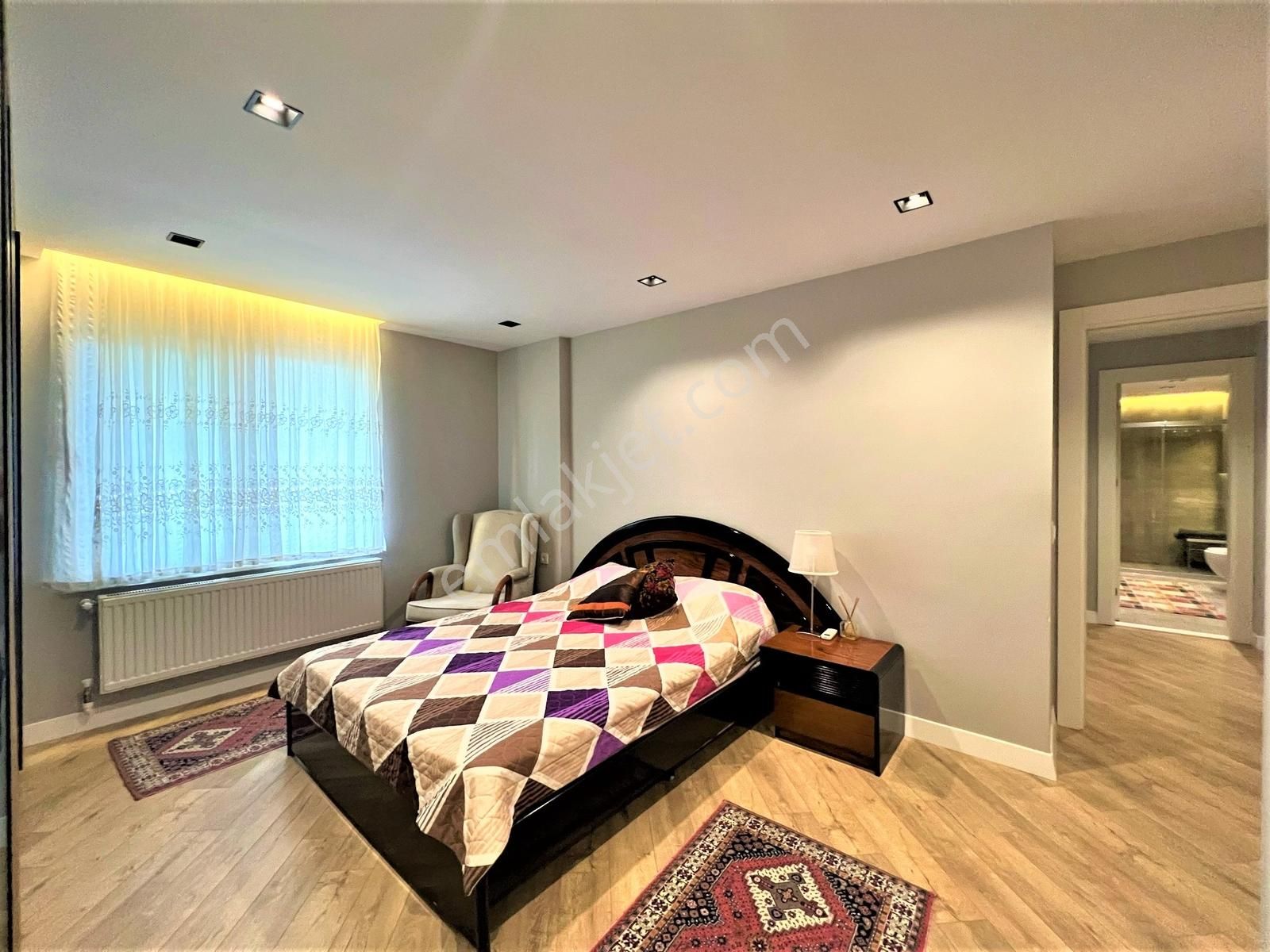 Doğalgaz Kombili Eşyalı Barınaklar'da 3+1 Eşyalı Kiralık Daire - Görsel 22