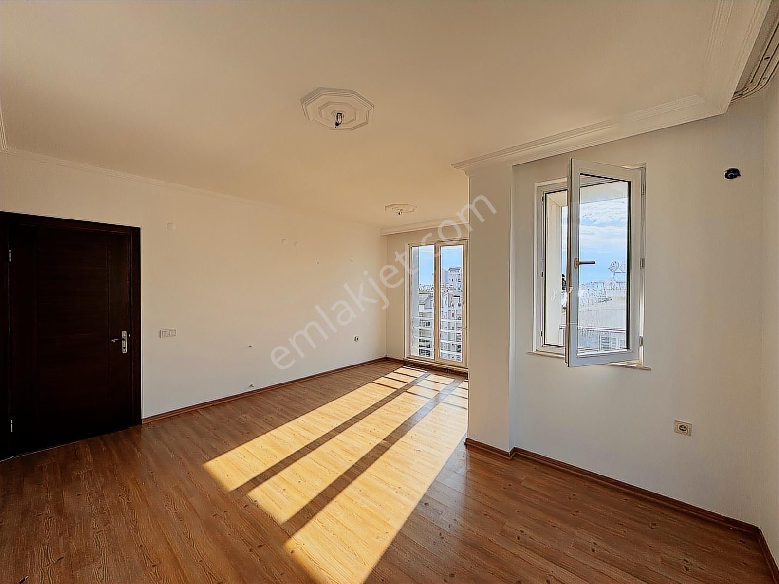 Yalı'da Havuzlu Sitede Jeneratör Ayrı Mutfak 2+1 Kiralık Daire - Görsel 2