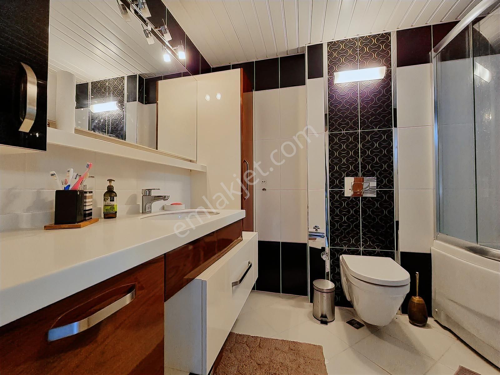 Yalı Caddesi Selenyum Residance'ta Full Eşyalı 3+1 Kiralık - Görsel 9