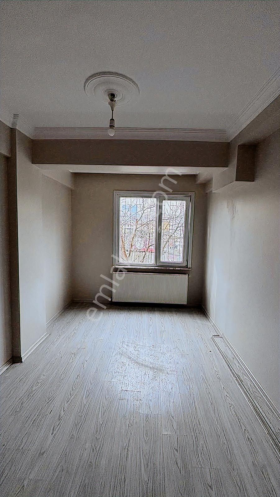 Sarıyer Cumhuriyet Mahallesin'de 1+1 Bahçe Kat'ı Daire - Görsel 13