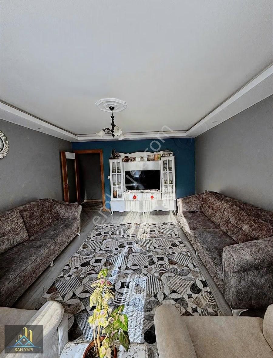 Geniş Ve Kullanışlı Aile Binası - Görsel 13