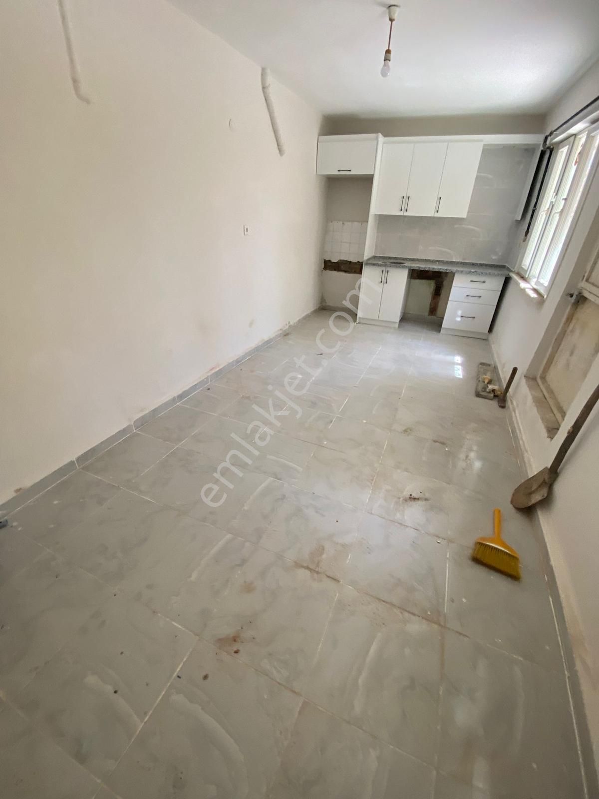 Tatlıkuyu Mah Yatırım Fırsatı Geniş M2'li Balkonlu 3+1 Satılık - Görsel 13