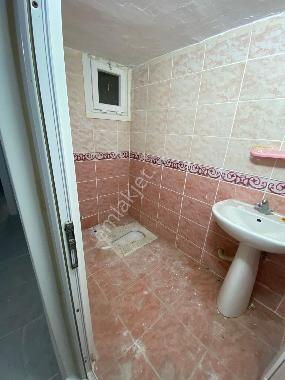 Tatlıkuyu Mah Yatırım Fırsatı Geniş M2'li Balkonlu 3+1 Satılık - Görsel 32