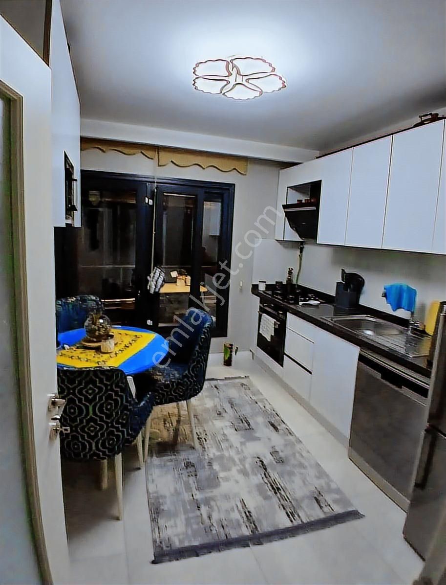Batı Mah Ferah Sahile Yakın Arakat Balkonlu Lüx 3+1 Daire - Görsel 12