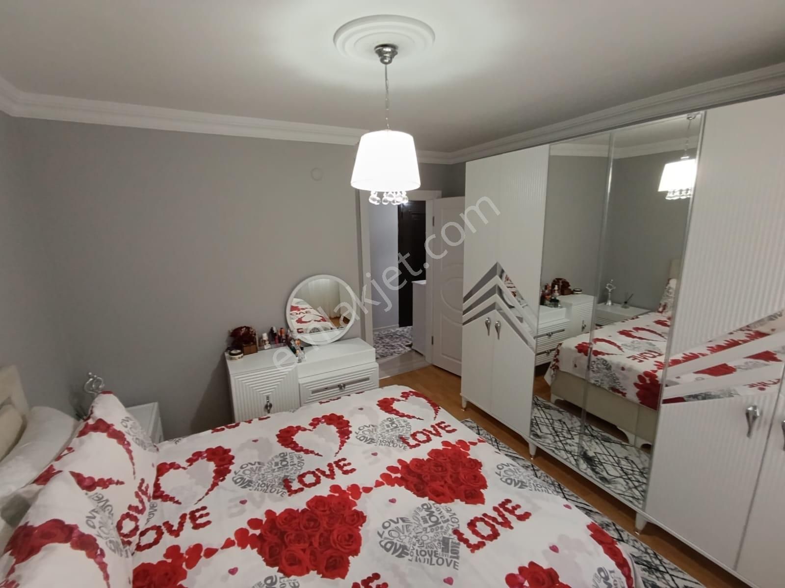 Özgürlük Mah 3+1 Arakat Uygun Geniş M2 Satılık Daire - Görsel 4