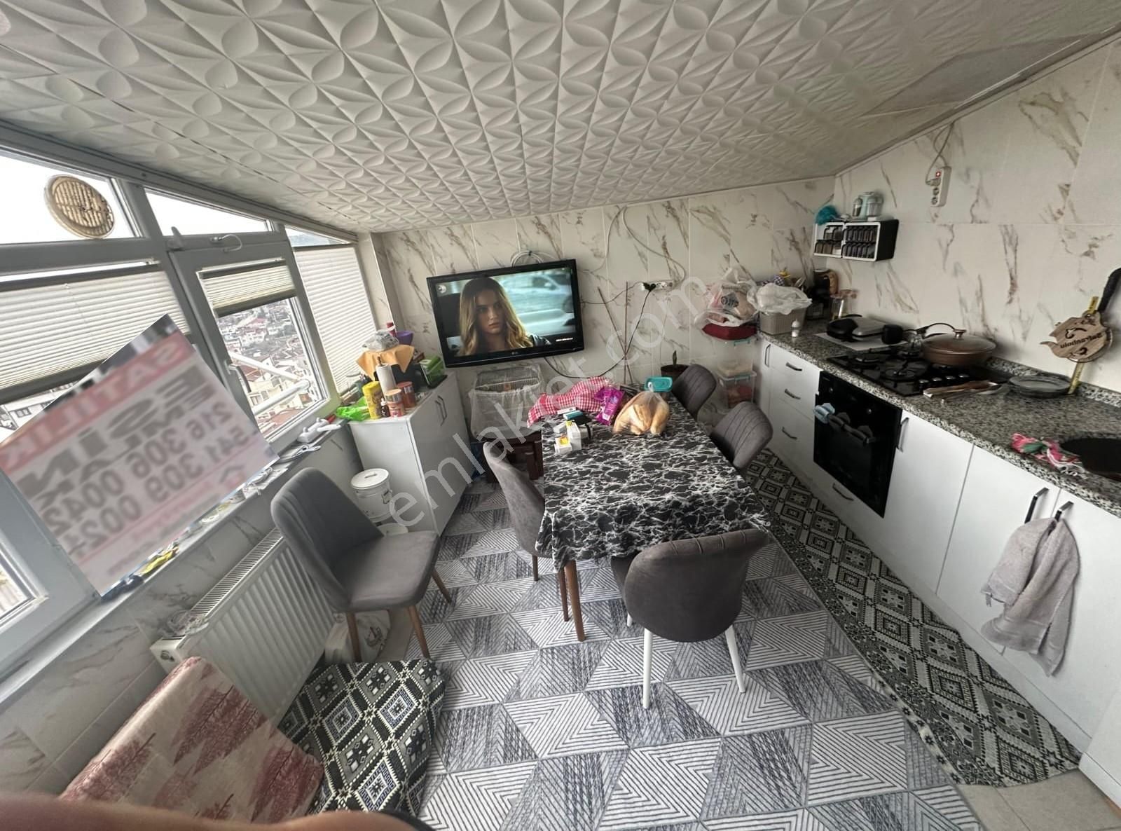 Mustafapaşa Mah Balkonlu Geniş Temiz En Üst Kat Satılık Daire - Görsel 3