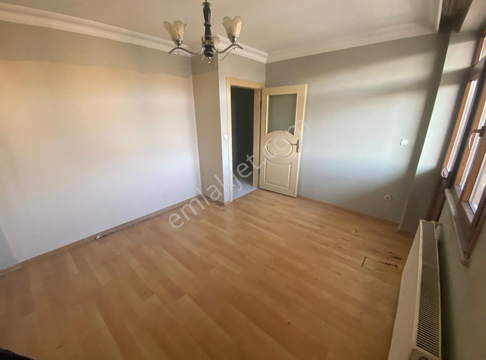 Mimar Sinan Mah Balkonlu En Üst Kat Temiz Ferah 2+1 Daire - Görsel 15