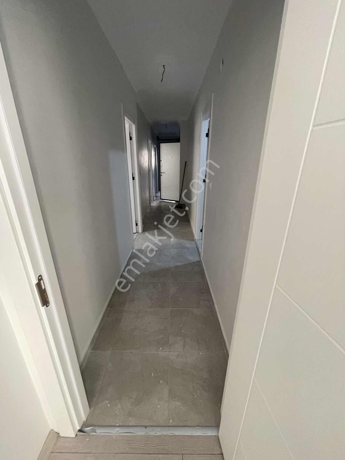 Çamçeşme Mah Balkonlu Geniş E-5e Yakın 3+1 Satılık Daire - Görsel 5