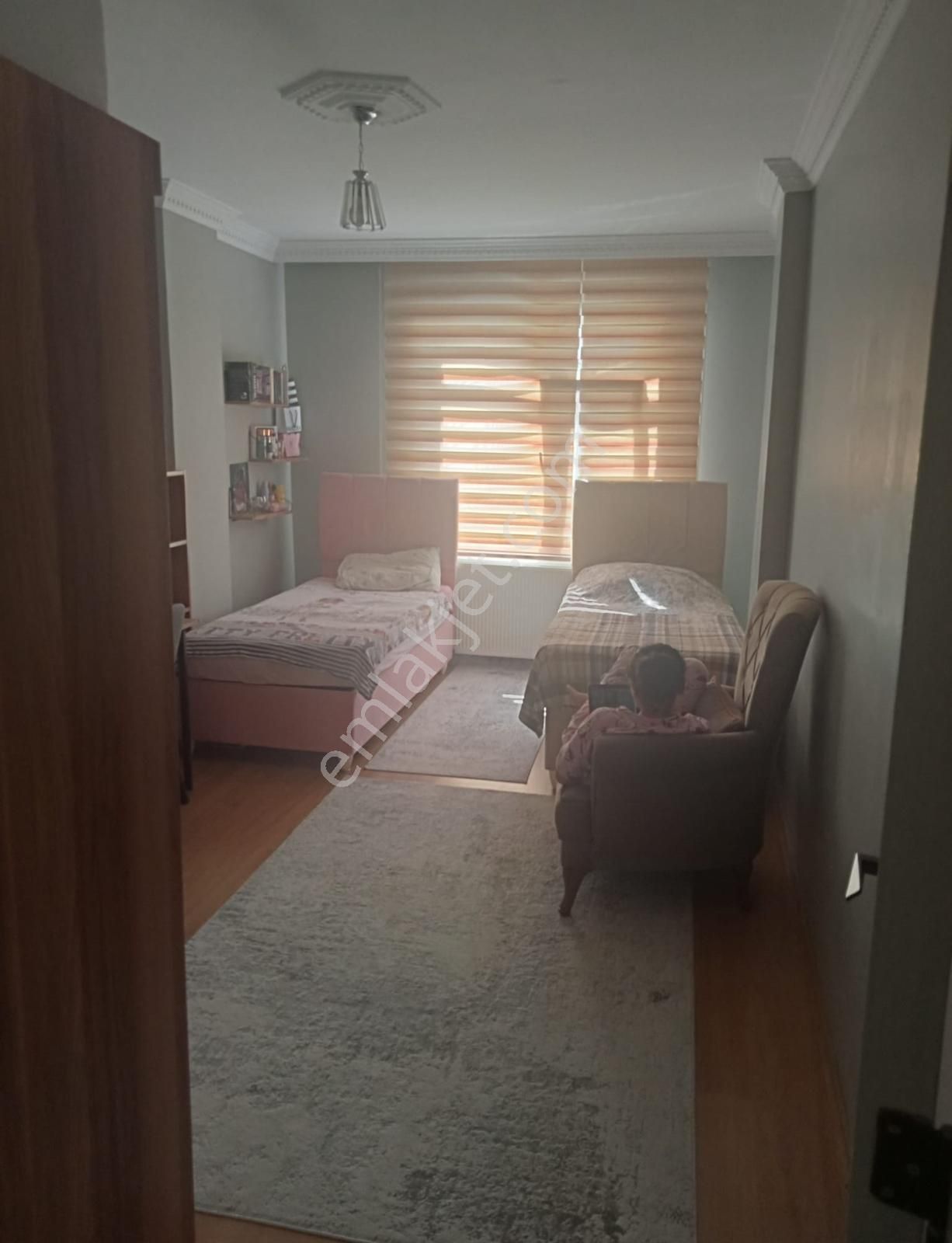 Hürriyet Mah Balkonlu Geniş En Üst Kat Temiz 2+1 Satılık Daire - Görsel 11