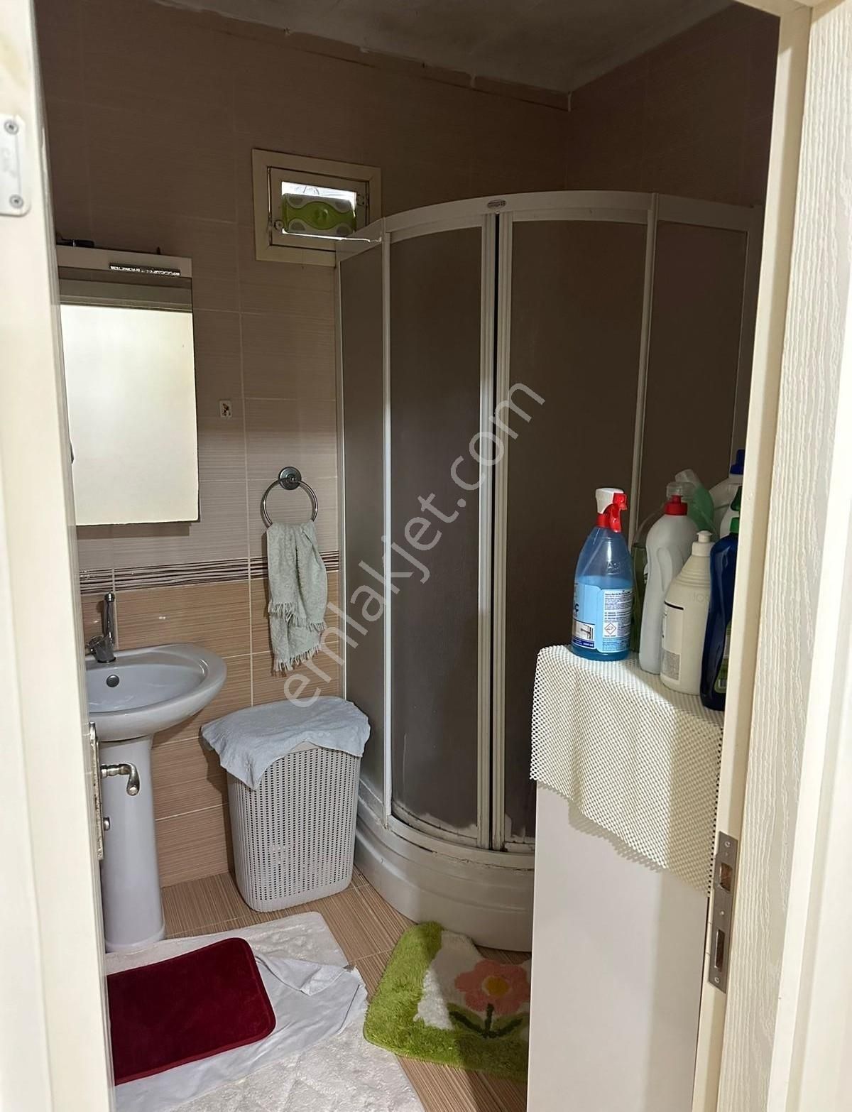 Cumhuriyet Mah Balkonlu Geniş En Üst Kat Temiz 2+1 Daire - Görsel 14