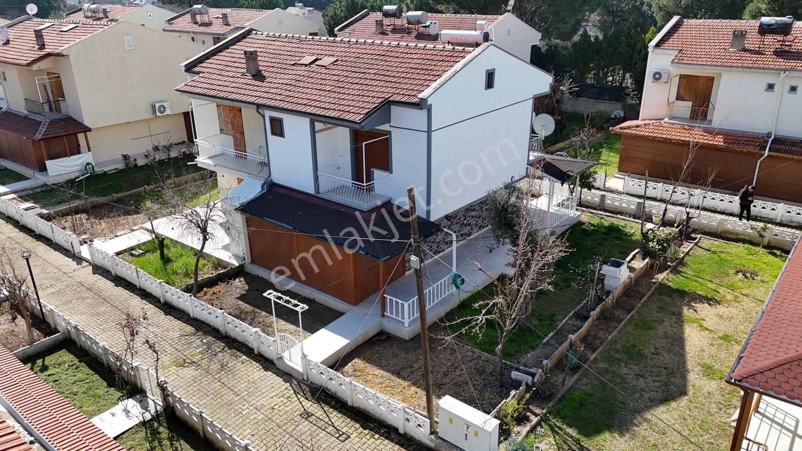 İzmir Dikili Salihleraltında Denize Yakın Satılık 3+1 İkiz Villa - Görsel 4