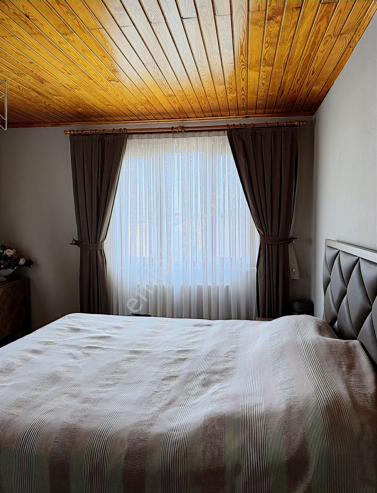 Gaziler Mah Balkonlu Geniş En Üst Kat Temiz Ferah 2+1 Daire - Görsel 16