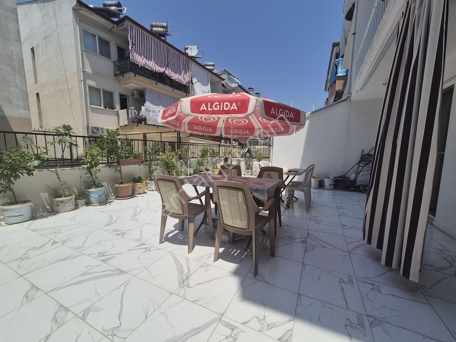 Dalaman Merkezde Satılık Yüksek Kredili 1+1 Eşyalı Daire - Görsel 9