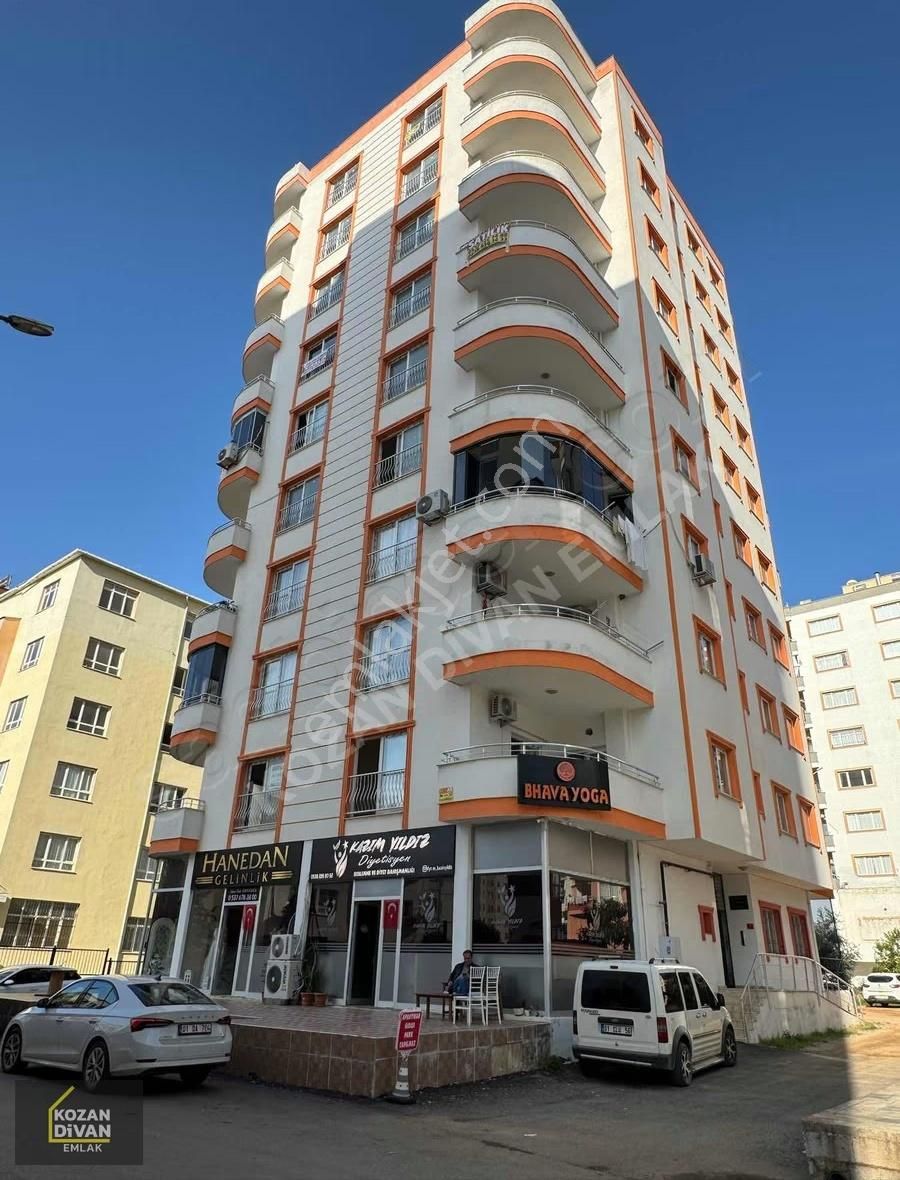 Kozan Divan Emlak'tan Işıklı Yola Komşu 4+1