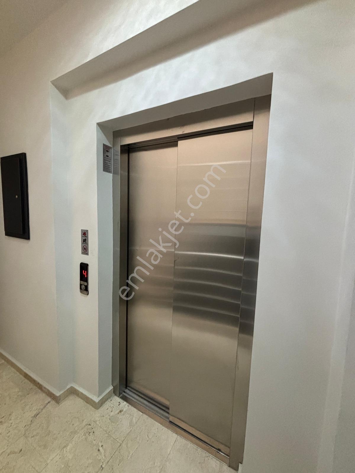 Özgürlük Mah Kent Meydanına Yakın 4+1 Dublex Daire - Görsel 29