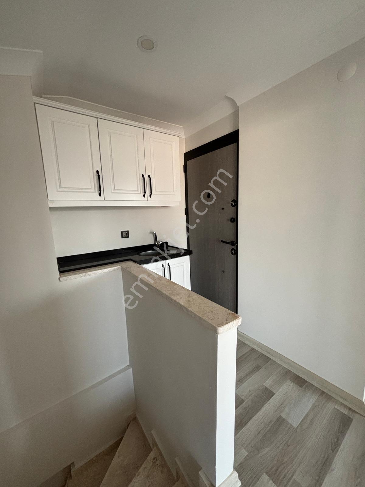 Özgürlük Mah Kent Meydanına Yakın 4+1 Dublex Daire - Görsel 24