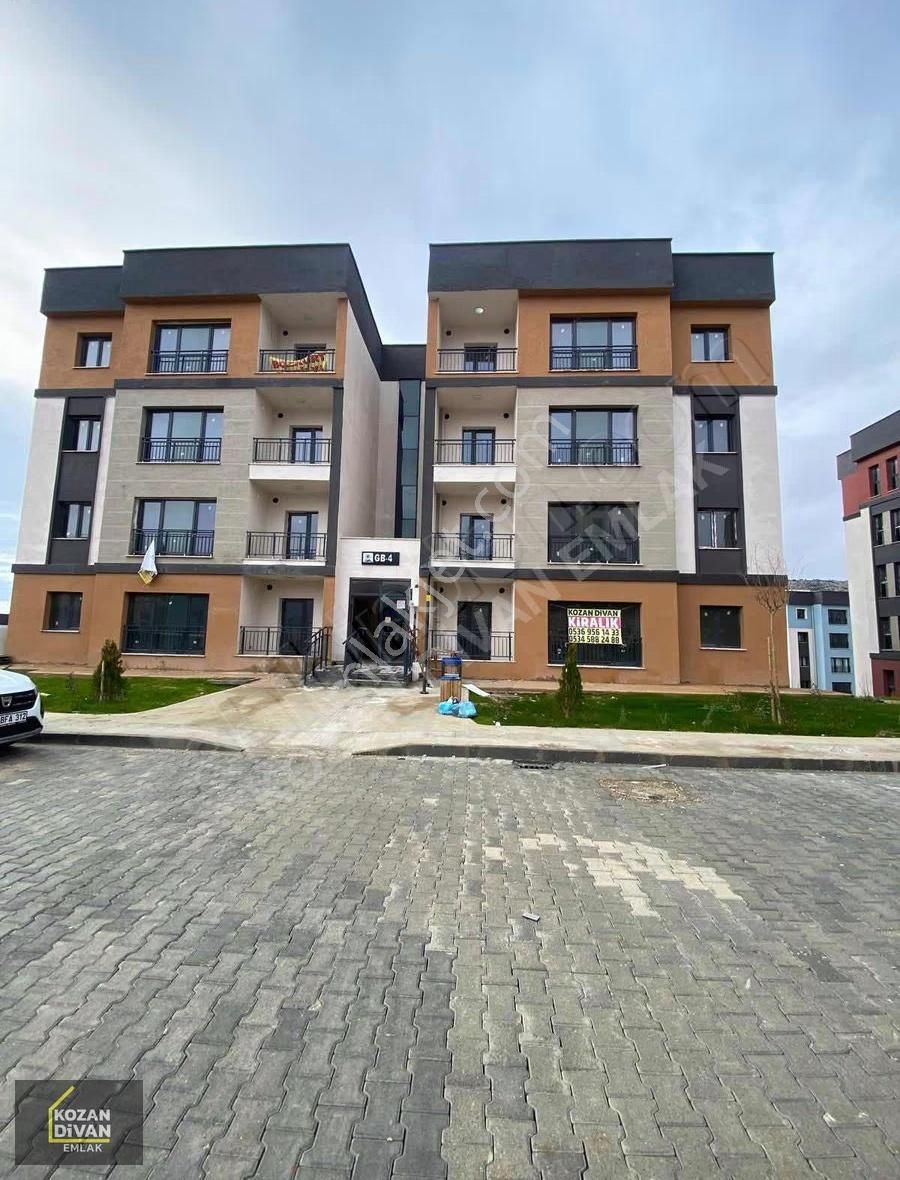 Kozan Divan Emlak'tan Yeni Toki'lerde Kiralık 3+1