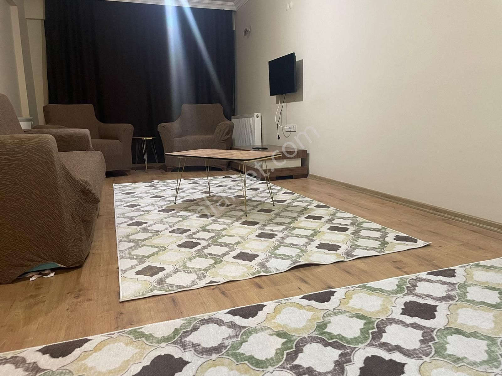 Çiğli Merkezde Ev Konforunda Günlük Daire