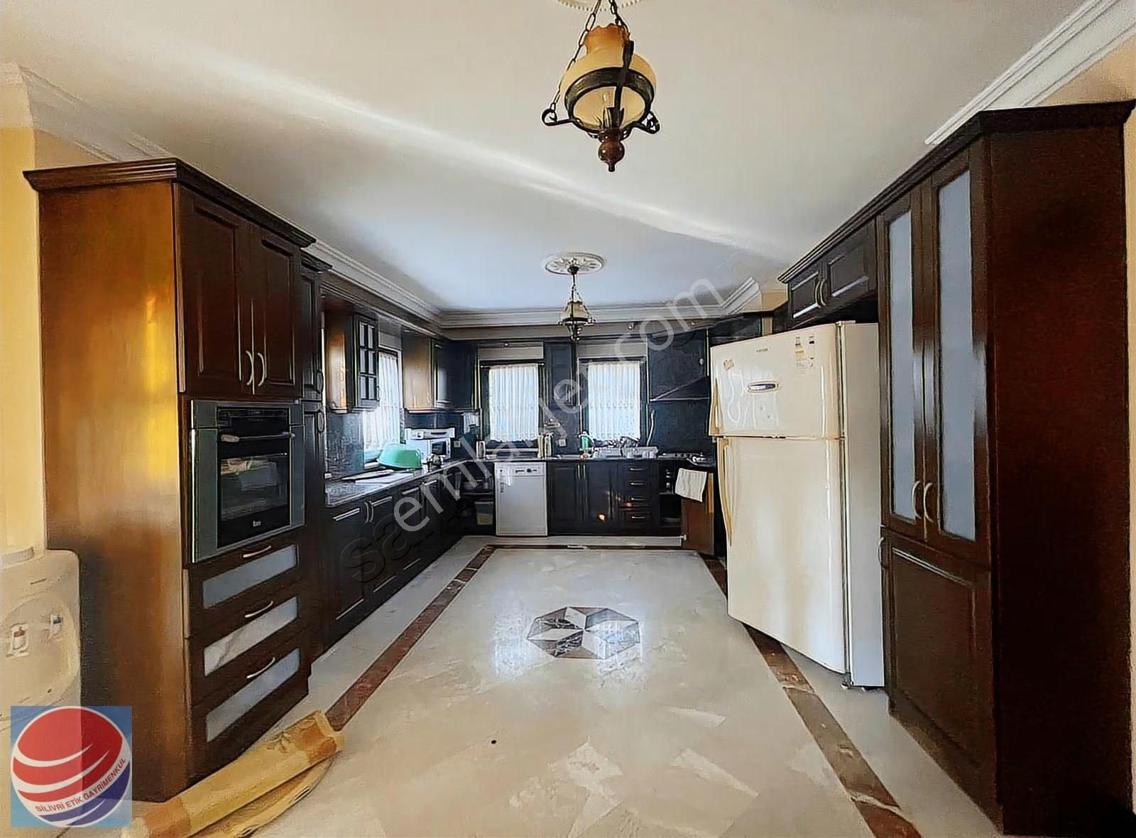 Silivri 2200 M2 Arsa İçerisinde Satılık Lüks Villa - Görsel 20