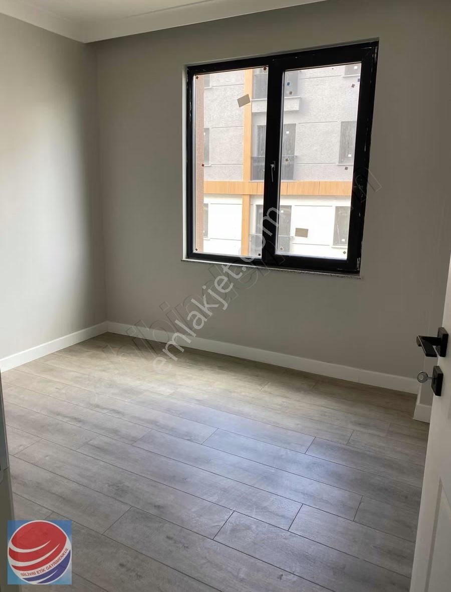 Yemahallede En Güzel Konumda 2+1 Satılık Daıre - Görsel 3