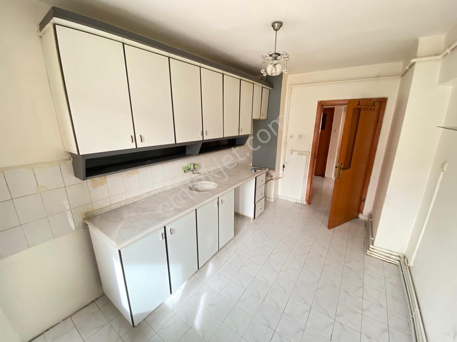 Yılmaz Gayrimenkul'den Andiçen Mah Cadde Üzeri 140m2 20 Bin Tl Kiralık Daire - Görsel 14
