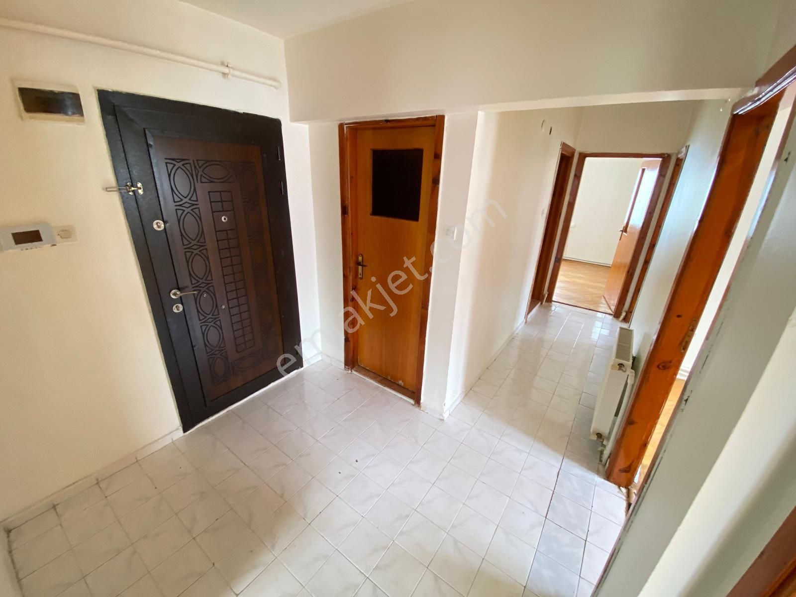 Yılmaz Gayrimenkul'den Andiçen Mah Cadde Üzeri 140m2 20 Bin Tl Kiralık Daire - Görsel 16