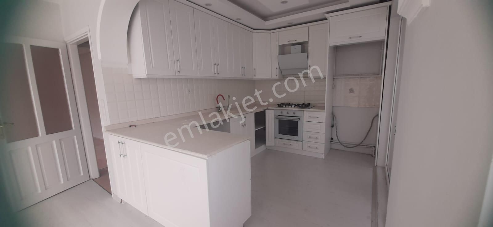 Century 21 Bal Dan Atatürk Mah. De Kiralık 3+1 Daire - Görsel 9