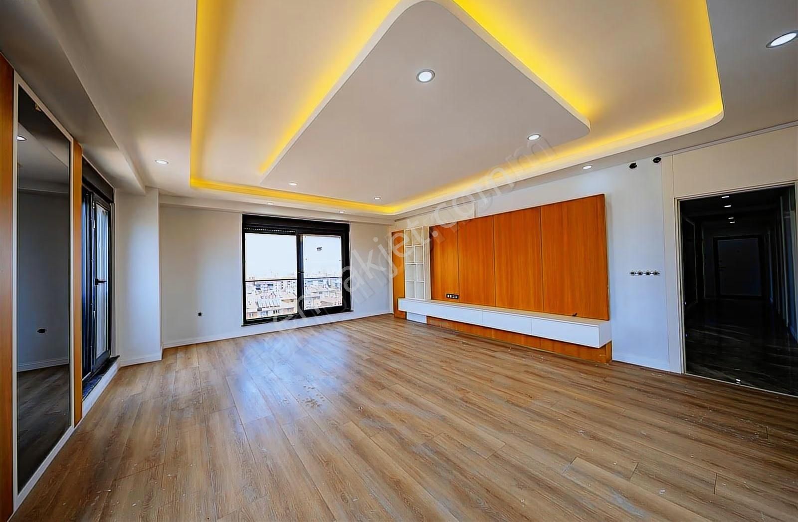 Zamur Towers'ta 3+1 180 M2 Yerden Isıtma Ekstralı Satılık Daire - Görsel 3