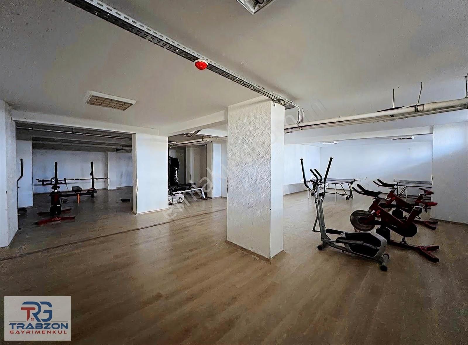 Trabzon Kaşüstü'nde Deniz Manzaralı Lüks 4+1 Daire - Görsel 17