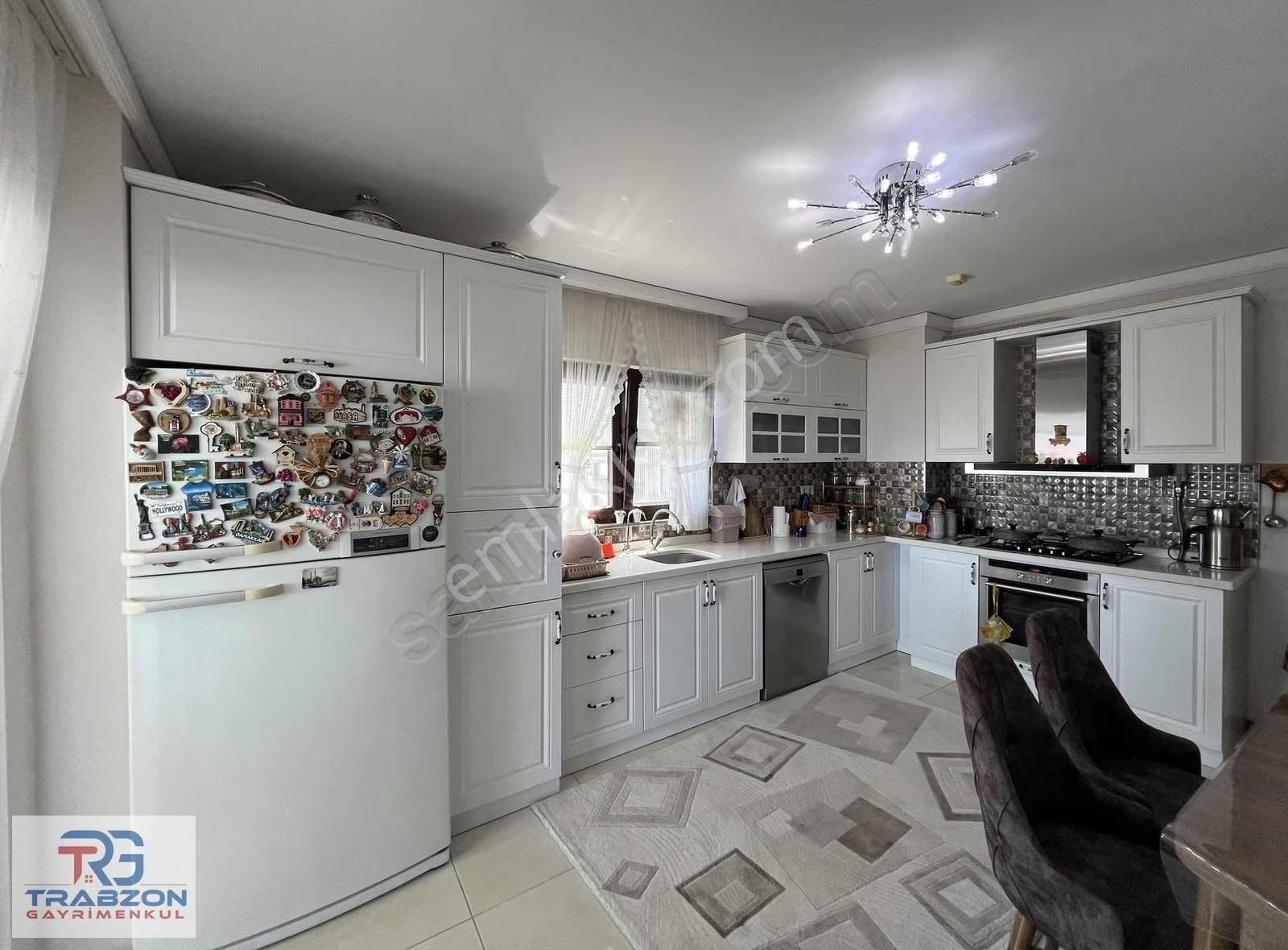 Trabzon Kaşüstü'nde Deniz Manzaralı Lüks 4+1 Daire - Görsel 26