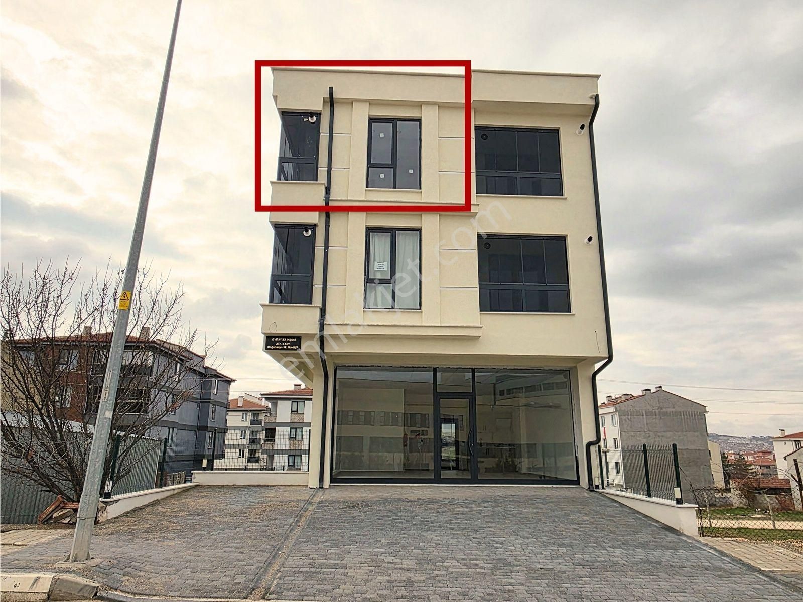 Kr Unıty'den Şehir Hastanesi Girişinde Satılık 1+1 Daire - Görsel 2