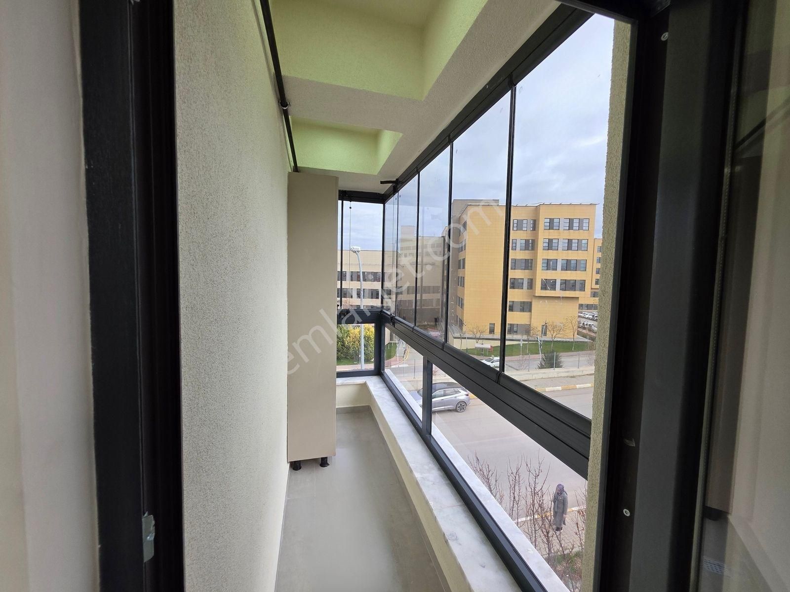 Kr Unıty'den Şehir Hastanesi Girişinde Satılık 1+1 Daire - Görsel 13