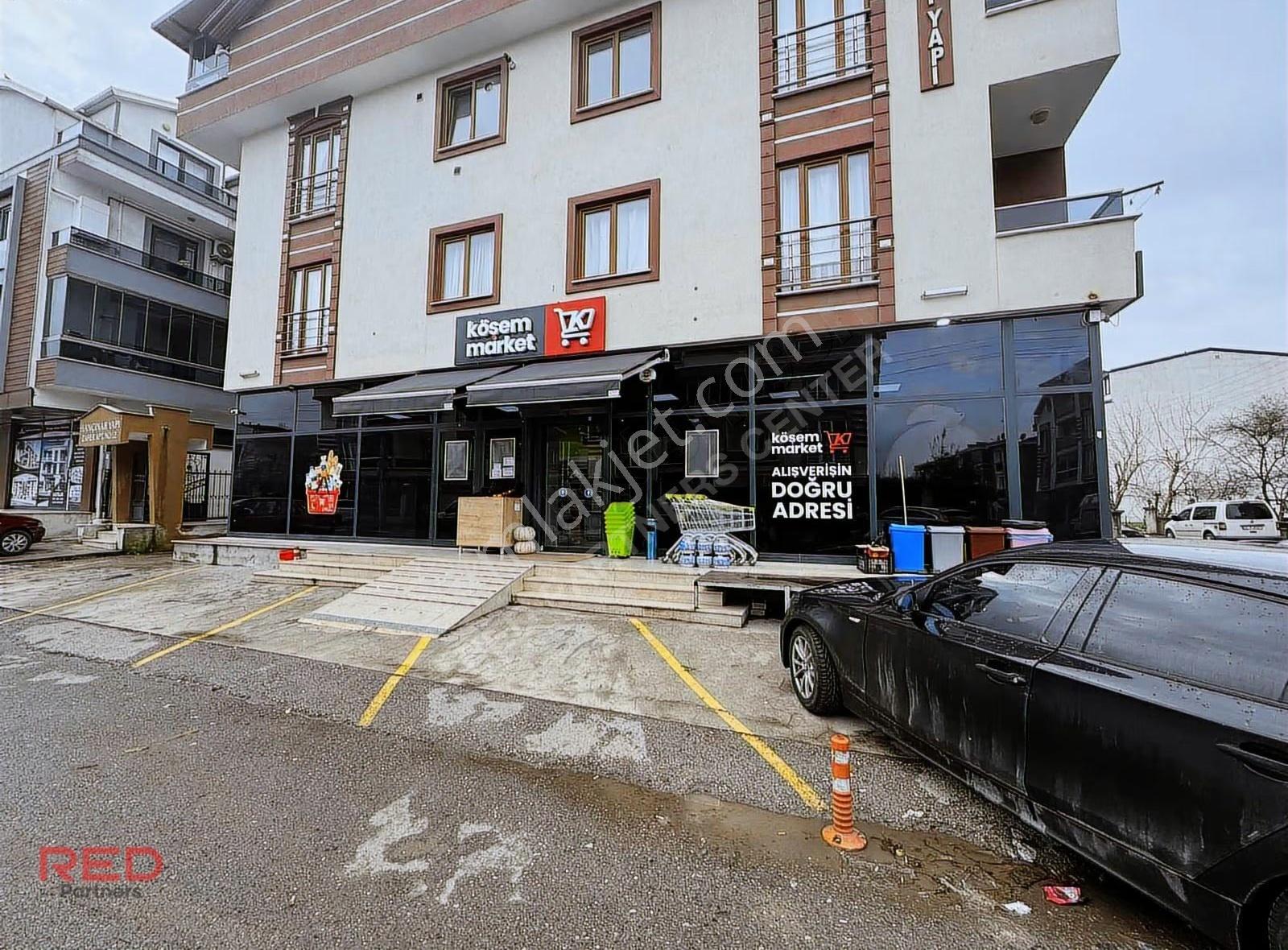 Ataevler'de Merkezi İşlek Cadde'de Devren Satılık Market
