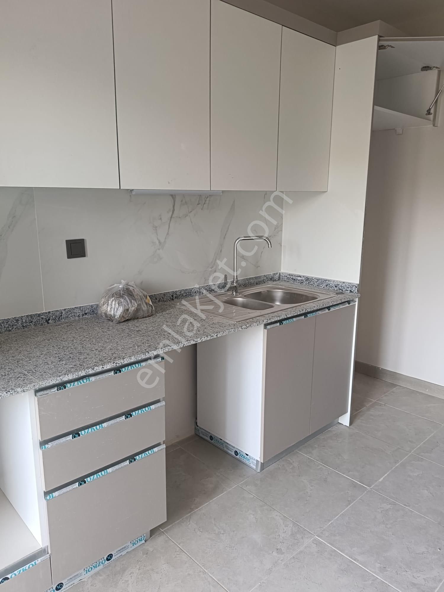 Sarıçam Yeni Akkuyu Tokiler De 2+1 Borçsuz Kapalı Mutfak Acill Satılık ...