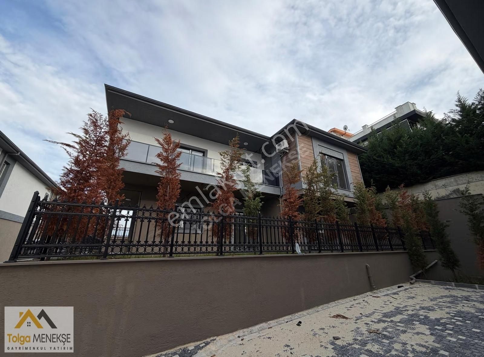 Namık Kemal Mahallesinde Sıfır 2 Katlı Müstakil Bahçeli Villa - Görsel 6