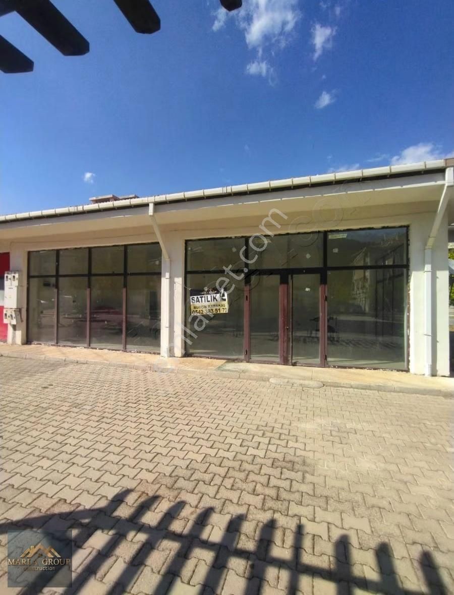 409 Konut İçerisinde Satılık Yatırımlık Dükkan