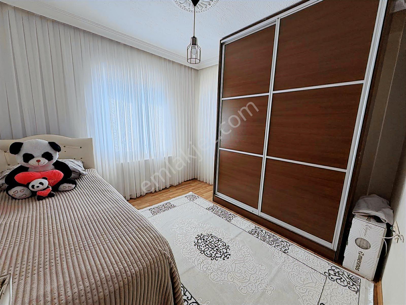 Uygan'dan Torbalı Mah. 3+1 130m² Arakat İzban Dibinde Daire - Görsel 8