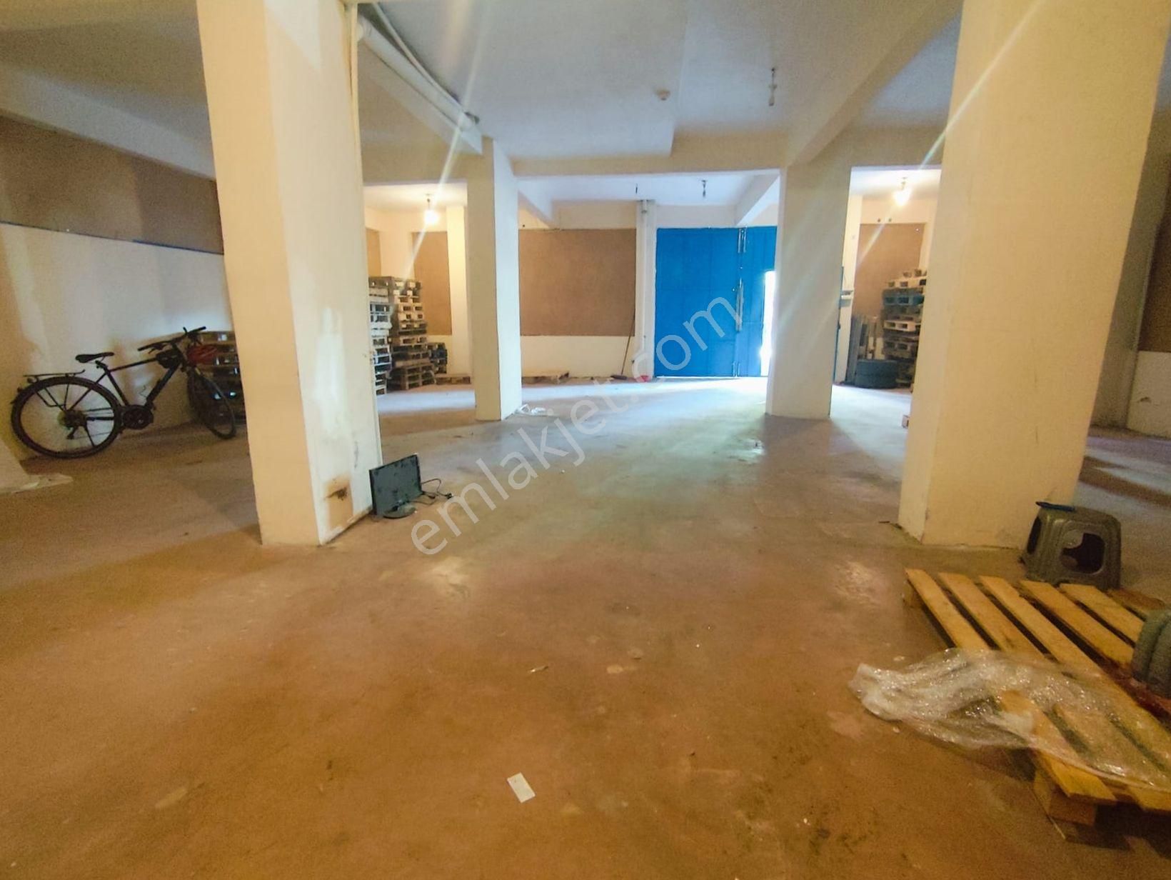 Mertcan Dan Adnan Kahveci Metroya Yürüme 128m2 Fırsat Kiralık Dükkan - Görsel 3