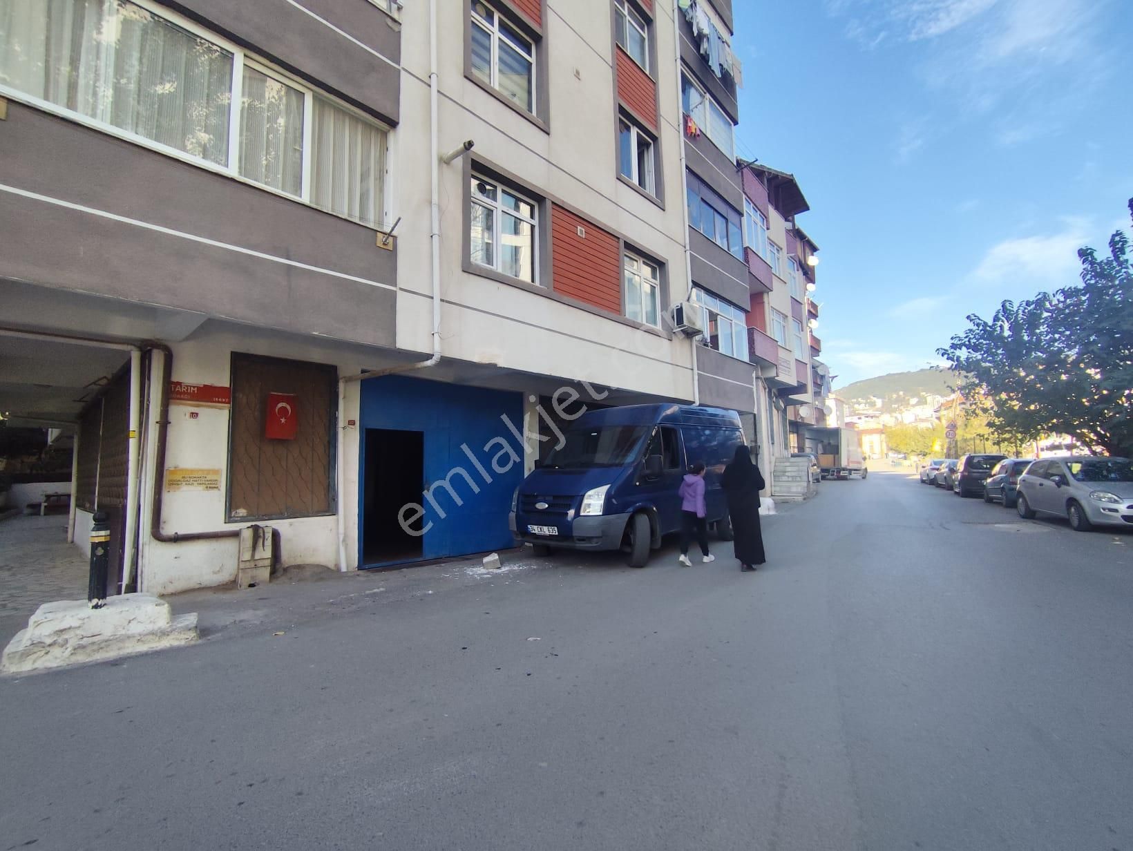 Mertcan Dan Adnan Kahveci Metroya Yürüme 128m2 Fırsat Kiralık Dükkan - Görsel 10